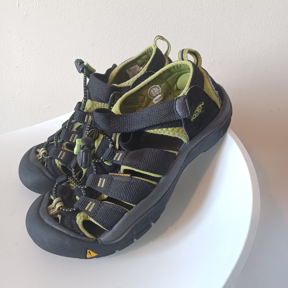 Keen Sandals For Little Boys